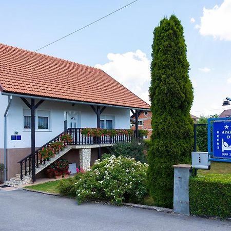 Soba I Apartman Dula Ogulin Exterior photo